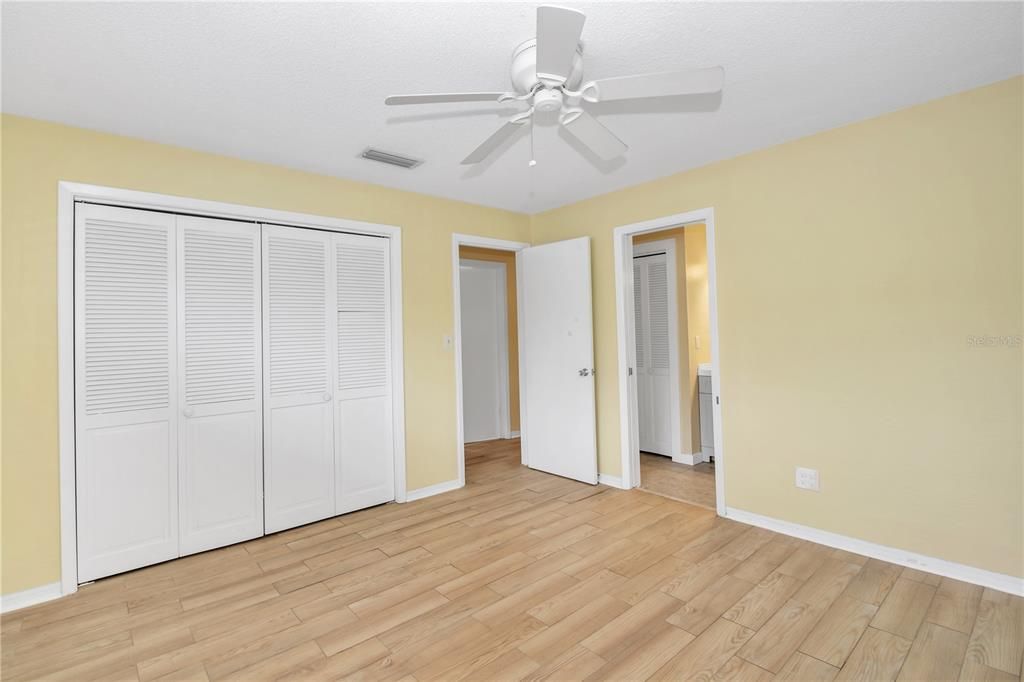 For Sale: $925,000 (3 beds, 2 baths, 2020 Square Feet)