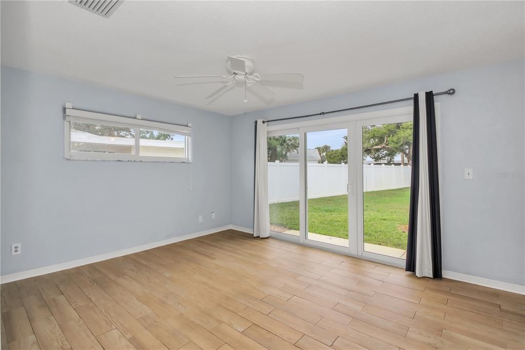 For Sale: $925,000 (3 beds, 2 baths, 2020 Square Feet)