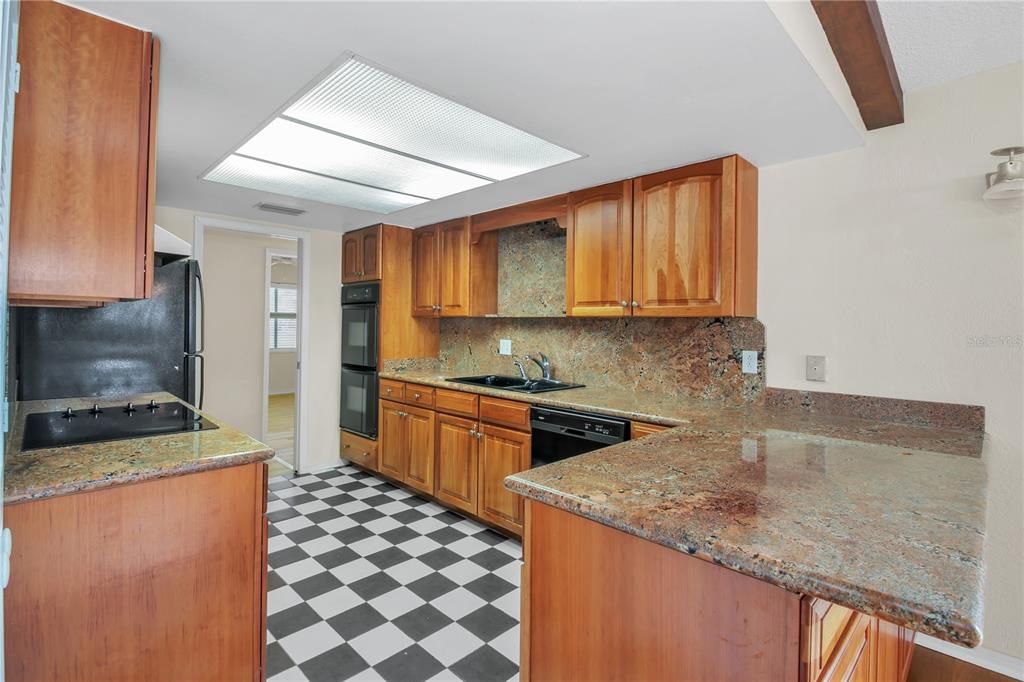 For Sale: $925,000 (3 beds, 2 baths, 2020 Square Feet)