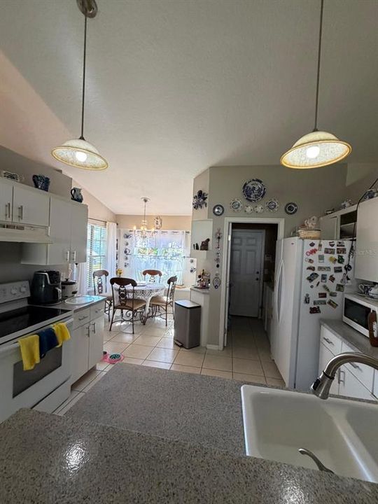 待售: $360,000 (3 贝兹, 2 浴室, 1664 平方英尺)