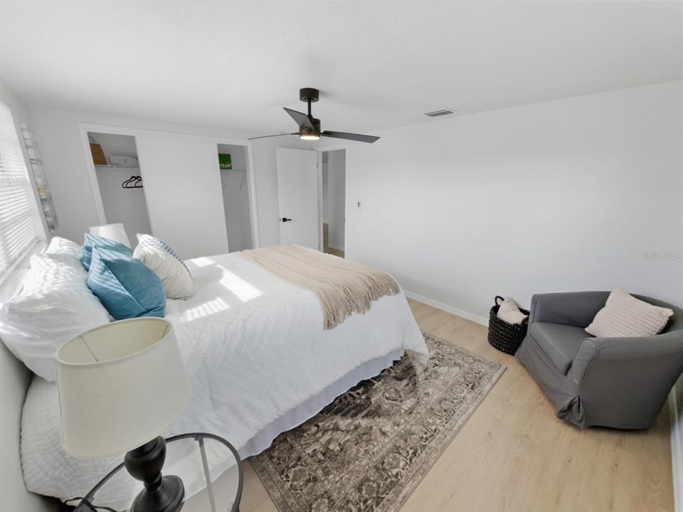 For Sale: $219,000 (2 beds, 1 baths, 1088 Square Feet)