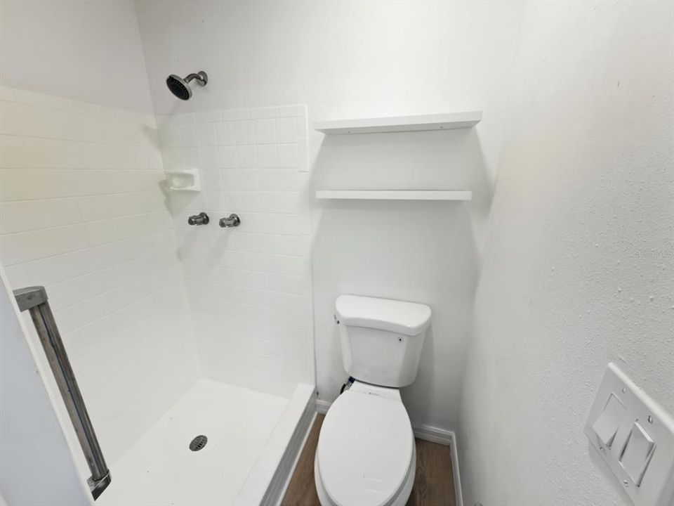 For Sale: $219,000 (2 beds, 1 baths, 1088 Square Feet)