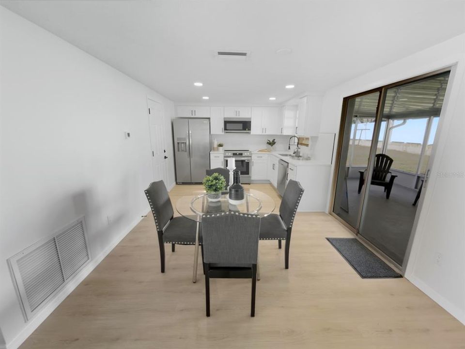 For Sale: $219,000 (2 beds, 1 baths, 1088 Square Feet)