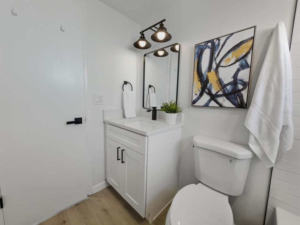 For Sale: $219,000 (2 beds, 1 baths, 1088 Square Feet)