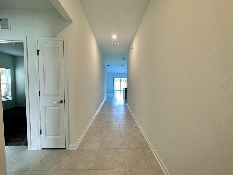 В аренду: $2,050 (3 спален, 2 ванн, 1560 Квадратных фут)