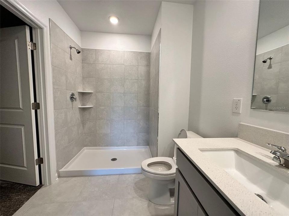 В аренду: $2,050 (3 спален, 2 ванн, 1560 Квадратных фут)