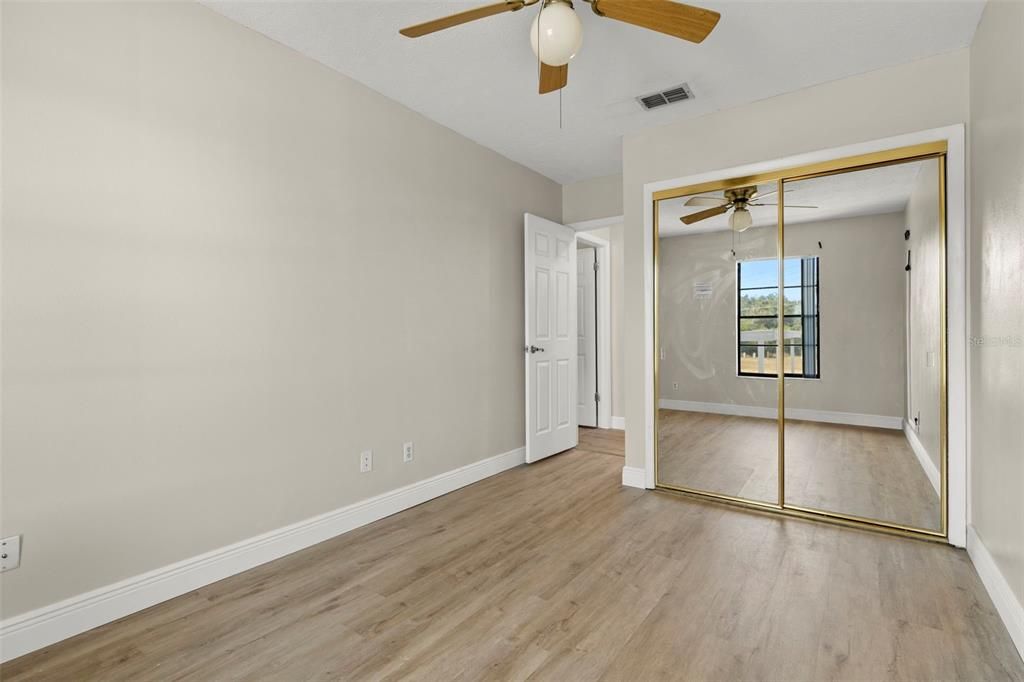 待售: $234,900 (2 贝兹, 2 浴室, 1058 平方英尺)