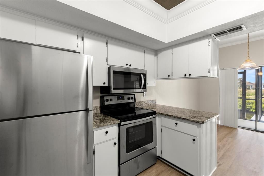 待售: $234,900 (2 贝兹, 2 浴室, 1058 平方英尺)