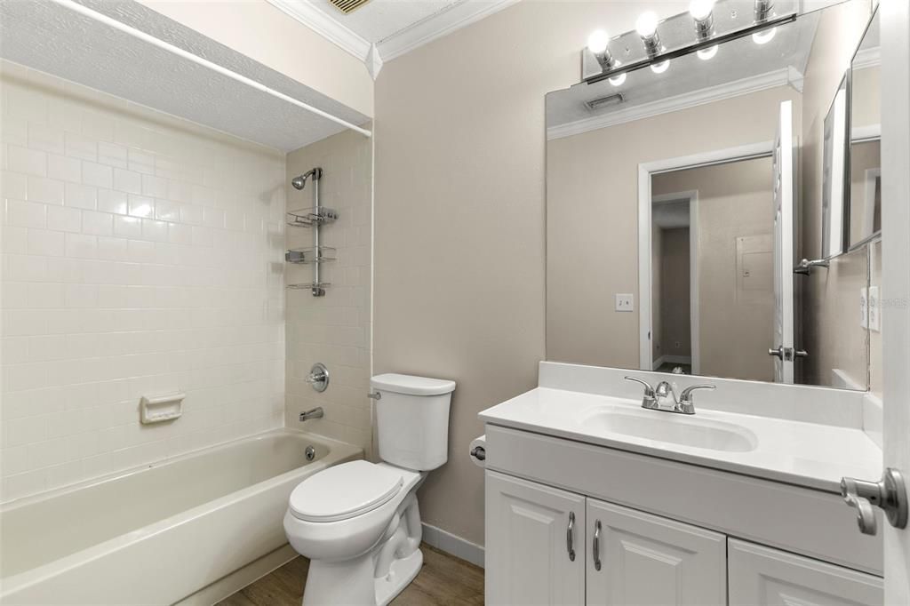 待售: $234,900 (2 贝兹, 2 浴室, 1058 平方英尺)