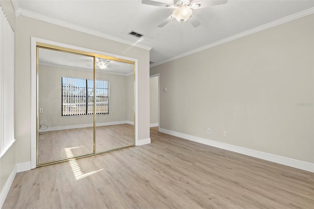 待售: $234,900 (2 贝兹, 2 浴室, 1058 平方英尺)