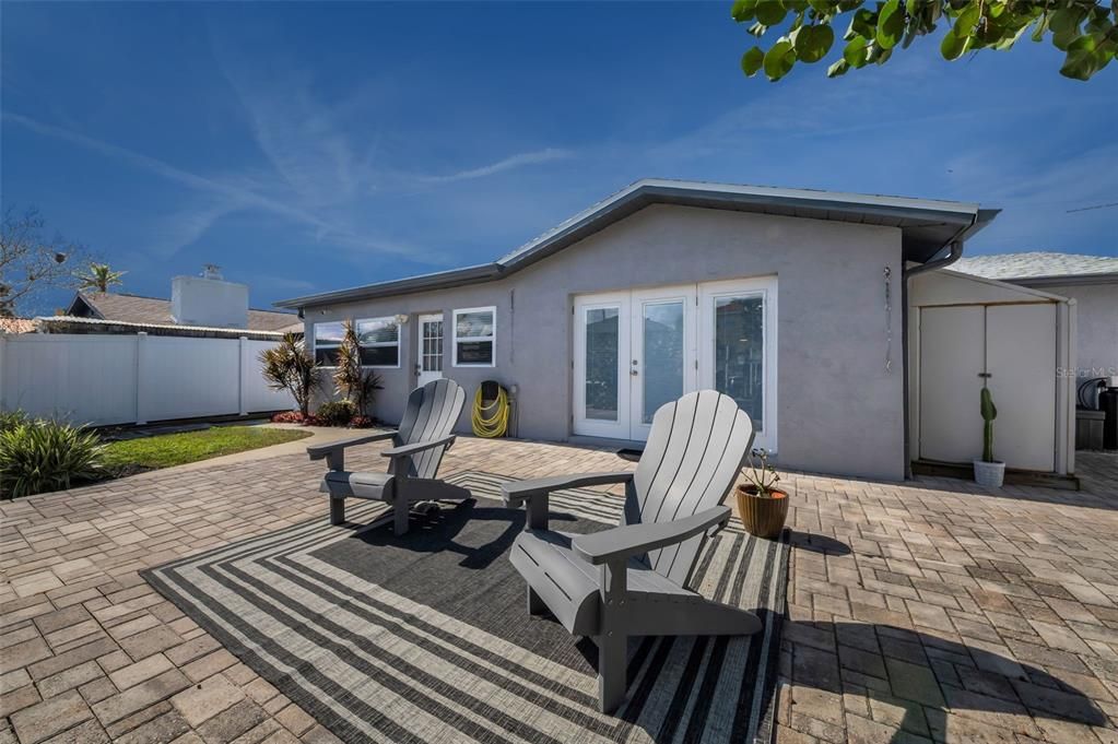 For Sale: $425,000 (3 beds, 2 baths, 1712 Square Feet)