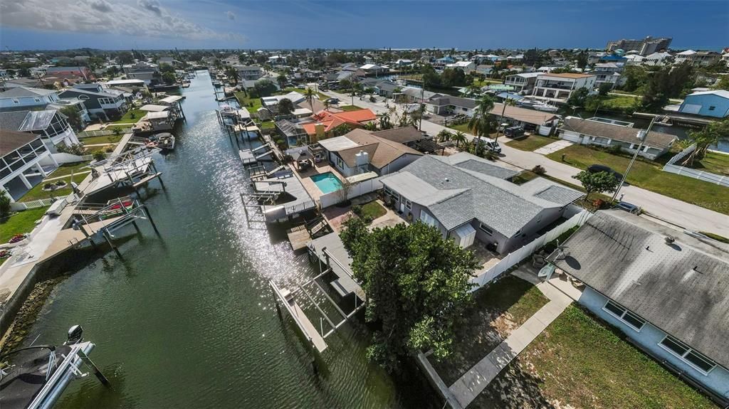 For Sale: $425,000 (3 beds, 2 baths, 1712 Square Feet)