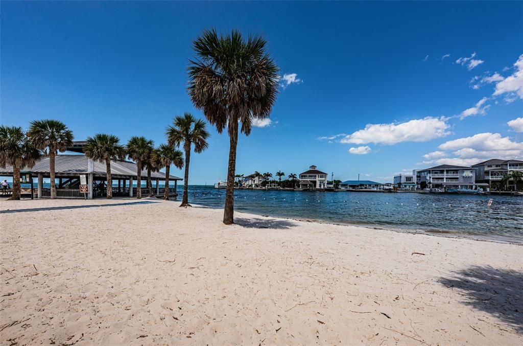 For Sale: $425,000 (3 beds, 2 baths, 1712 Square Feet)