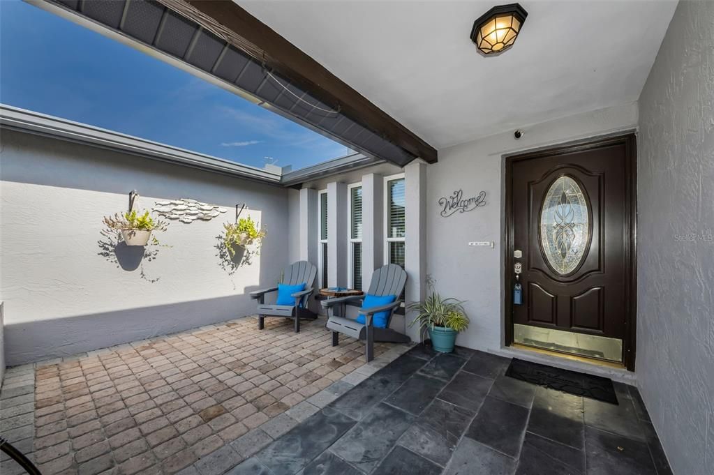 For Sale: $425,000 (3 beds, 2 baths, 1712 Square Feet)