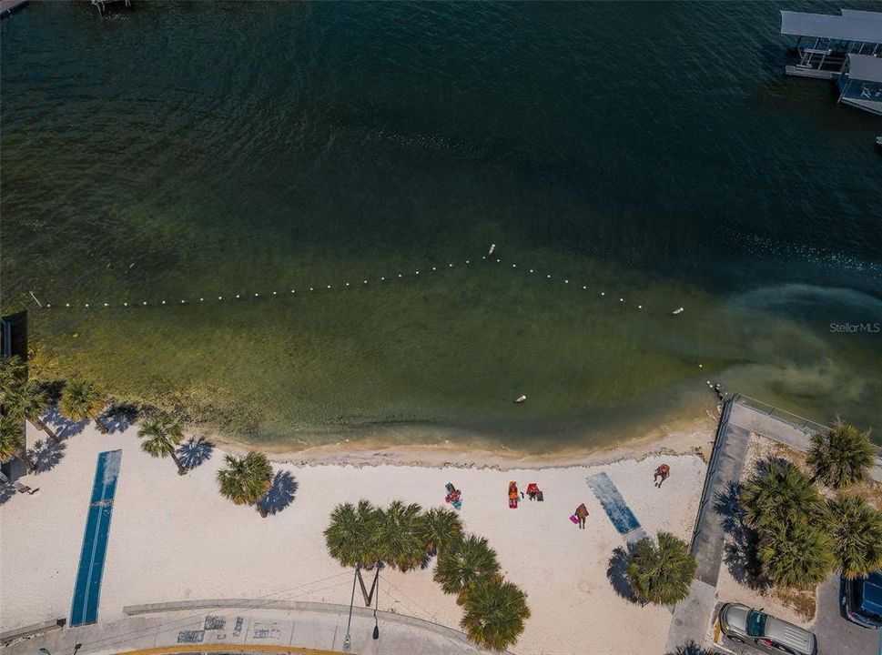 For Sale: $425,000 (3 beds, 2 baths, 1712 Square Feet)