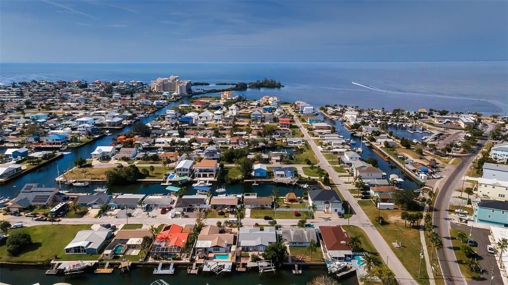 For Sale: $425,000 (3 beds, 2 baths, 1712 Square Feet)