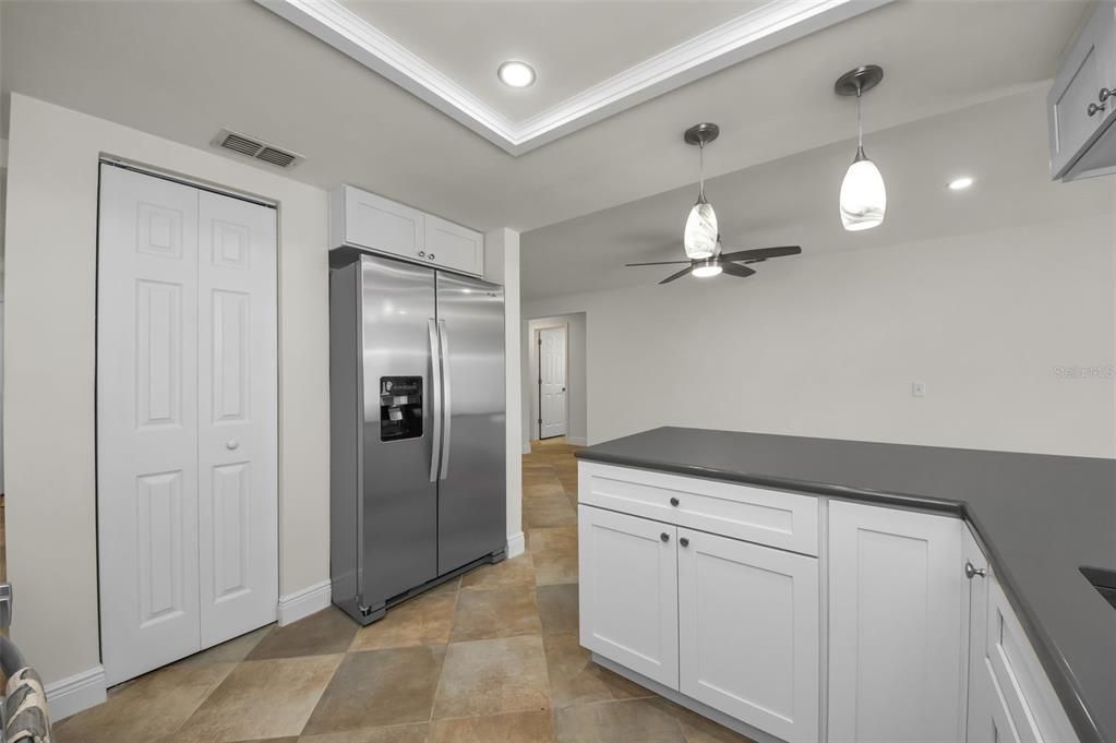 For Sale: $425,000 (3 beds, 2 baths, 1712 Square Feet)