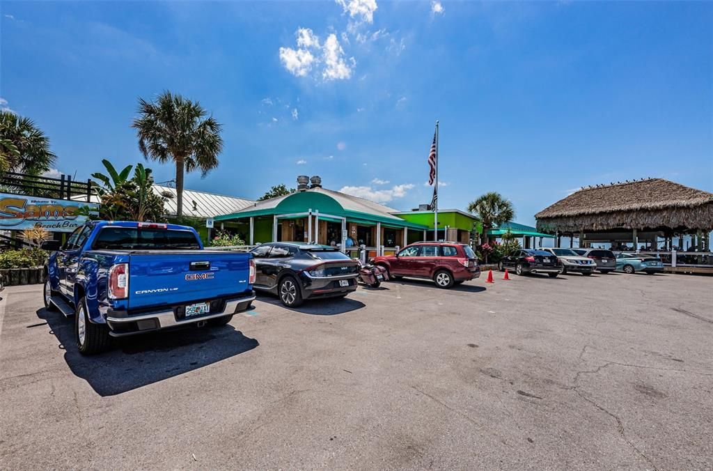 For Sale: $425,000 (3 beds, 2 baths, 1712 Square Feet)