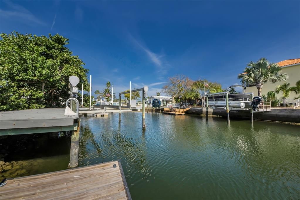 For Sale: $425,000 (3 beds, 2 baths, 1712 Square Feet)