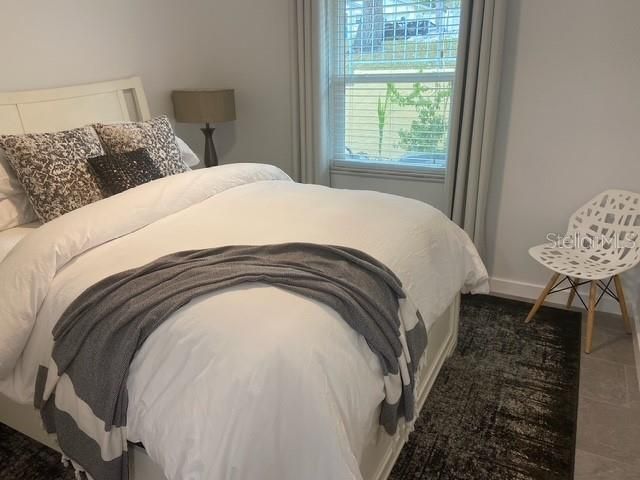 For Rent: $1,950 (2 beds, 1 baths, 750 Square Feet)