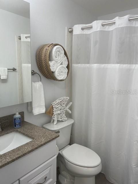 For Rent: $1,950 (2 beds, 1 baths, 750 Square Feet)