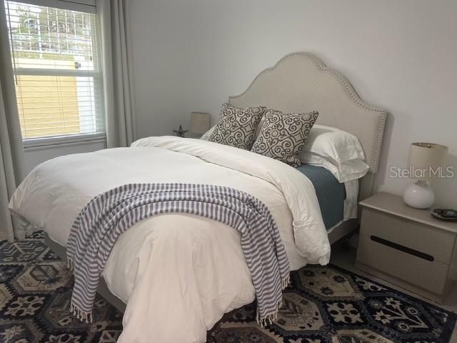 For Rent: $1,950 (2 beds, 1 baths, 750 Square Feet)