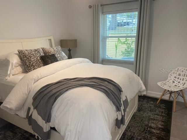 For Rent: $1,950 (2 beds, 1 baths, 750 Square Feet)