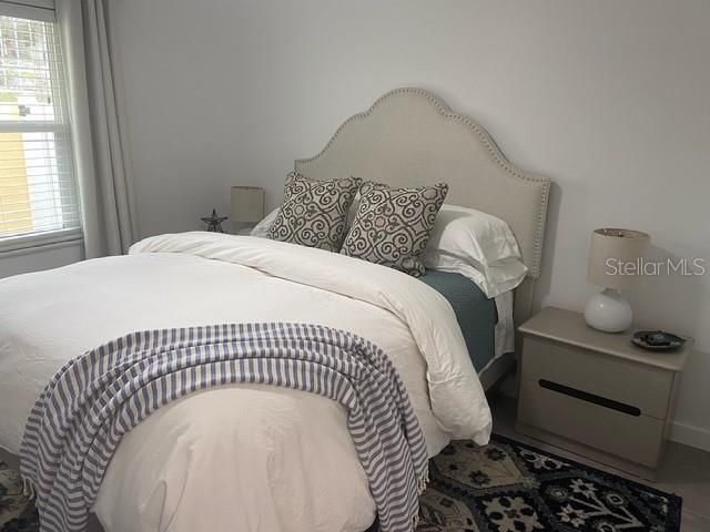 For Rent: $1,950 (2 beds, 1 baths, 750 Square Feet)