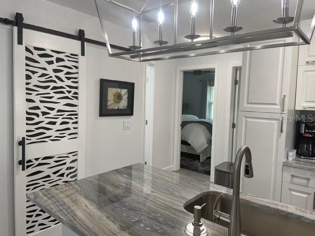 For Rent: $1,950 (2 beds, 1 baths, 750 Square Feet)