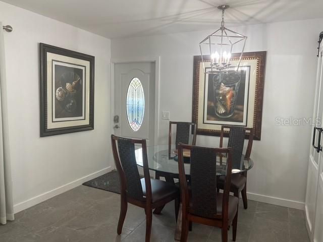 For Rent: $1,950 (2 beds, 1 baths, 750 Square Feet)