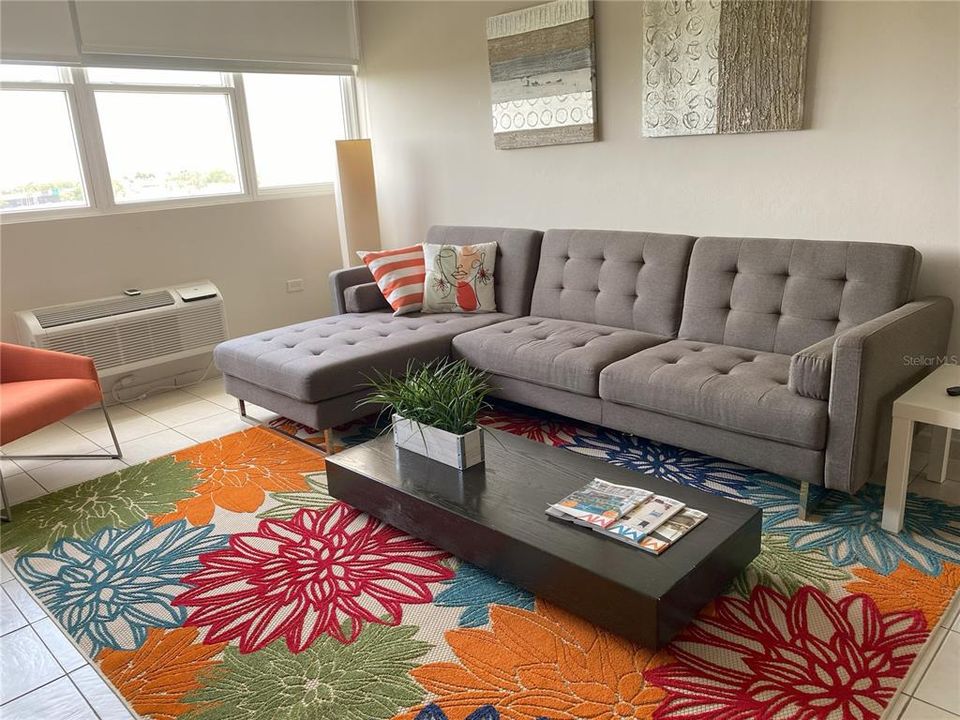 出租: $3,500 (2 贝兹, 2 浴室, 1749 平方英尺)