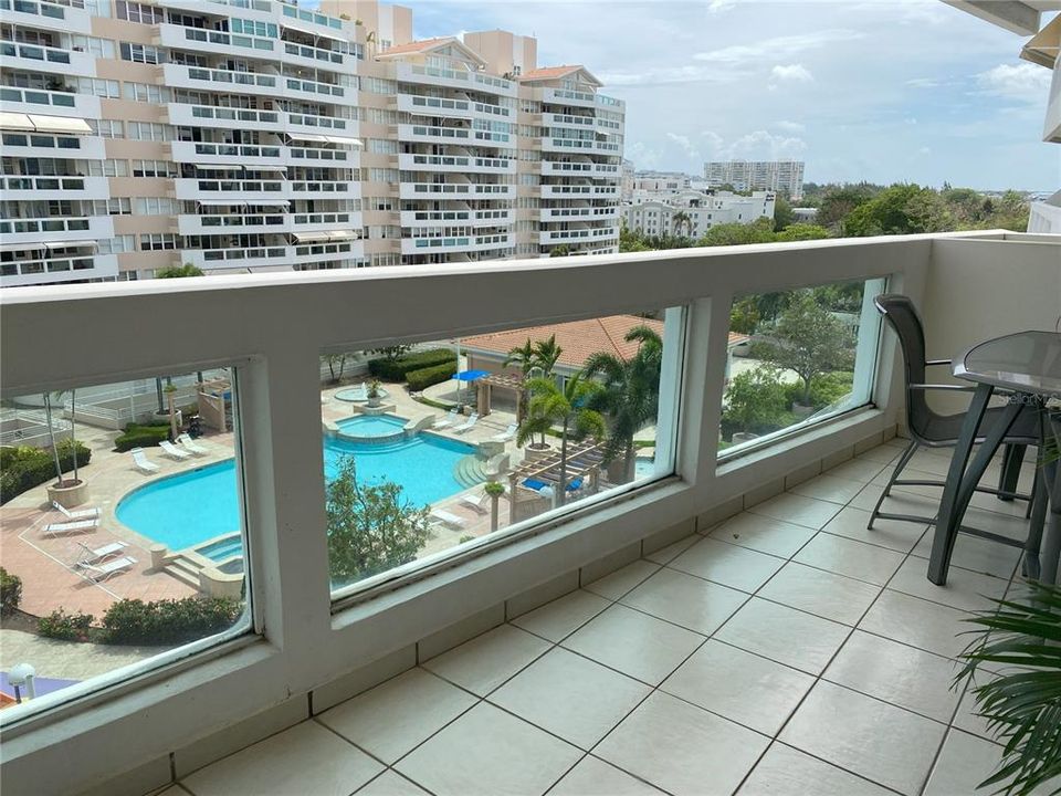 出租: $3,500 (2 贝兹, 2 浴室, 1749 平方英尺)