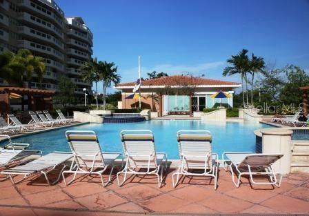 出租: $3,500 (2 贝兹, 2 浴室, 1749 平方英尺)