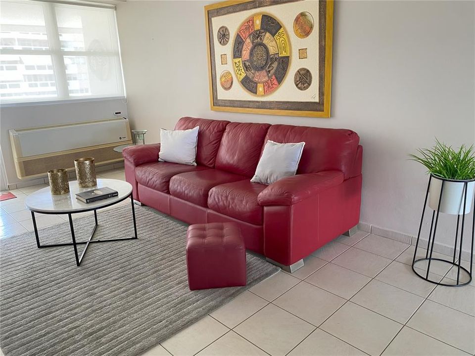 出租: $3,500 (2 贝兹, 2 浴室, 1749 平方英尺)