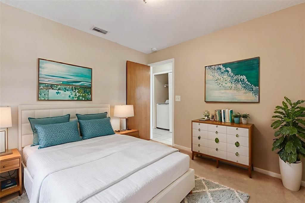 待售: $210,000 (3 贝兹, 2 浴室, 1350 平方英尺)