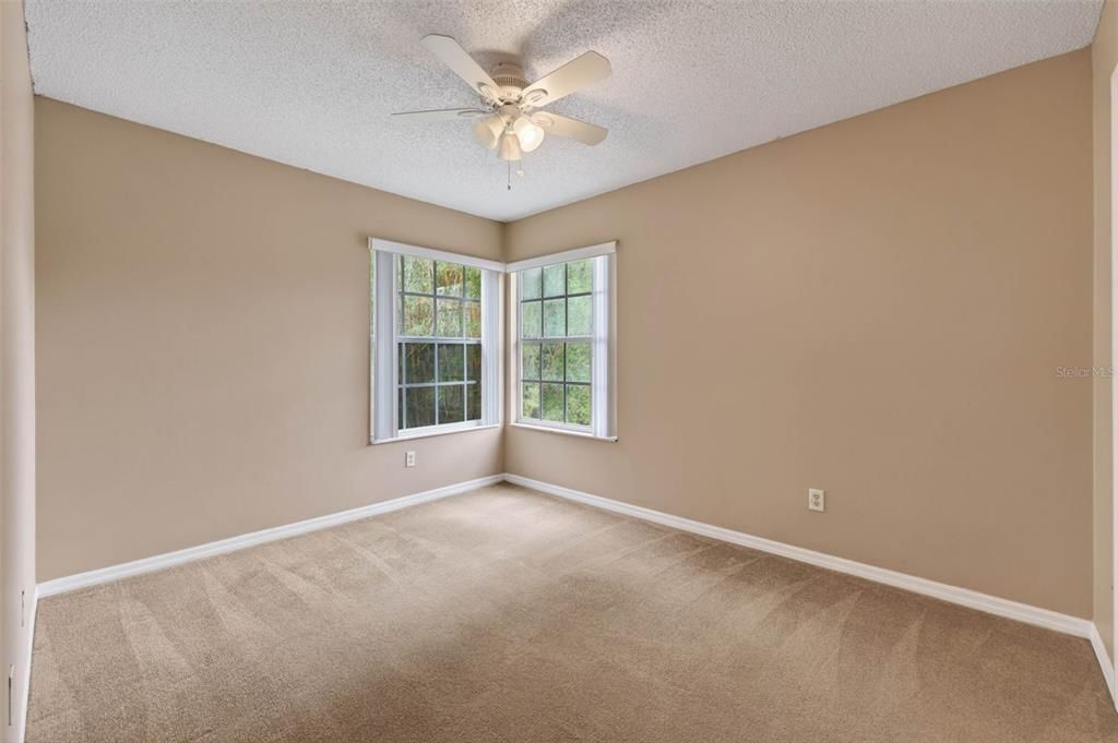 待售: $210,000 (3 贝兹, 2 浴室, 1350 平方英尺)