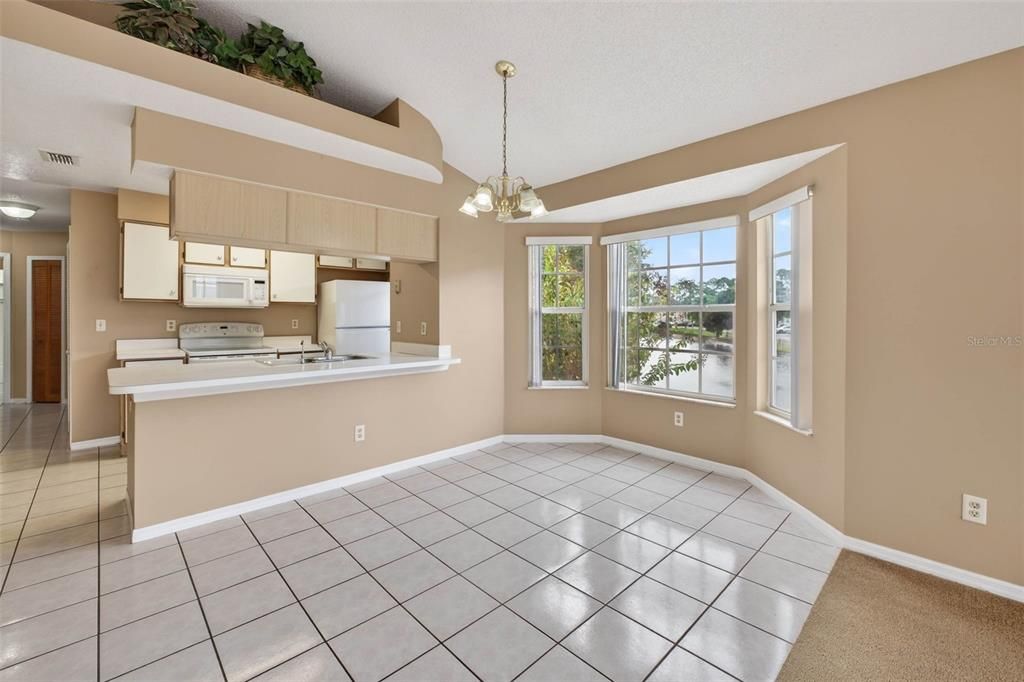 待售: $210,000 (3 贝兹, 2 浴室, 1350 平方英尺)