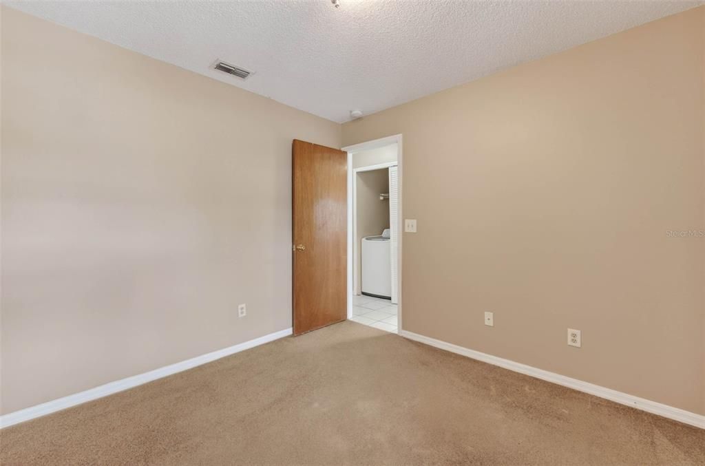 待售: $210,000 (3 贝兹, 2 浴室, 1350 平方英尺)