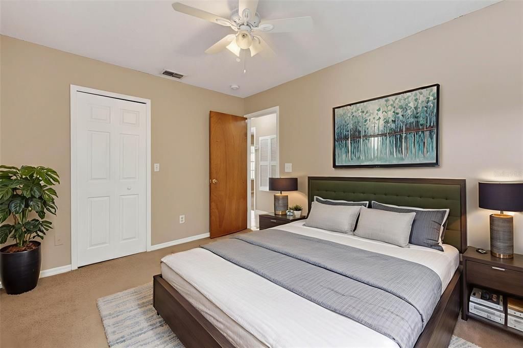 待售: $210,000 (3 贝兹, 2 浴室, 1350 平方英尺)