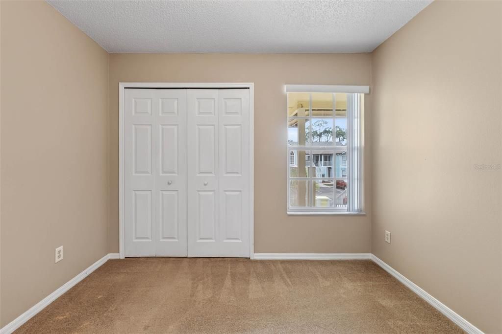 待售: $210,000 (3 贝兹, 2 浴室, 1350 平方英尺)