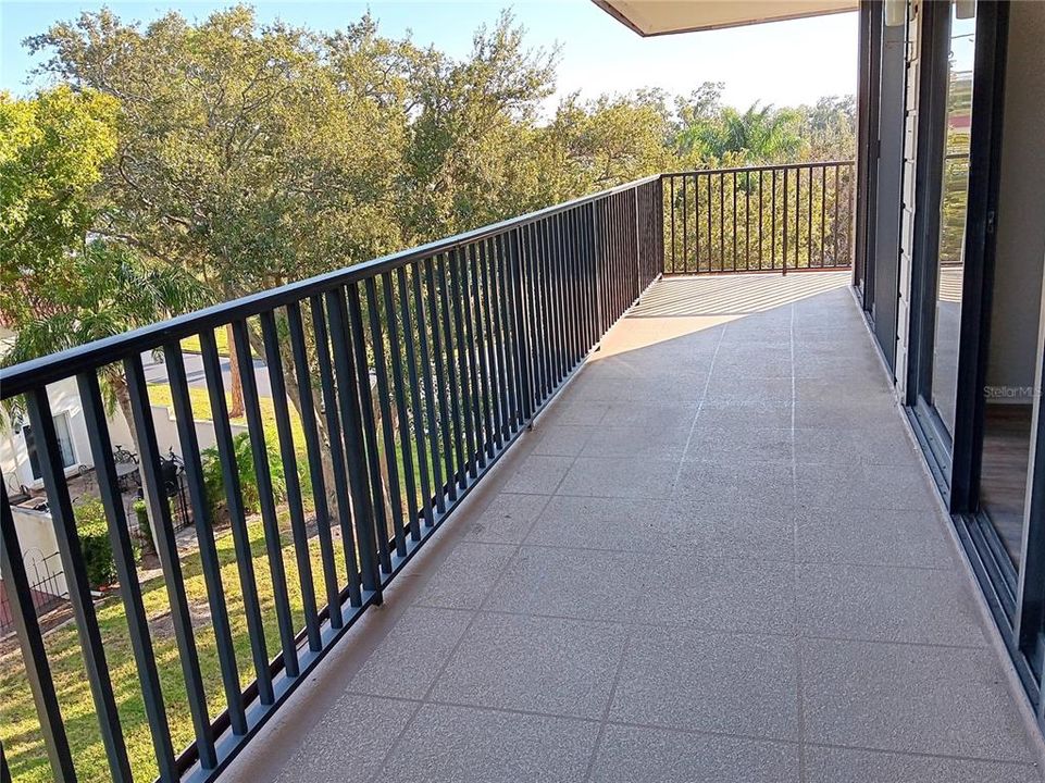 For Rent: $2,700 (2 beds, 2 baths, 1185 Square Feet)