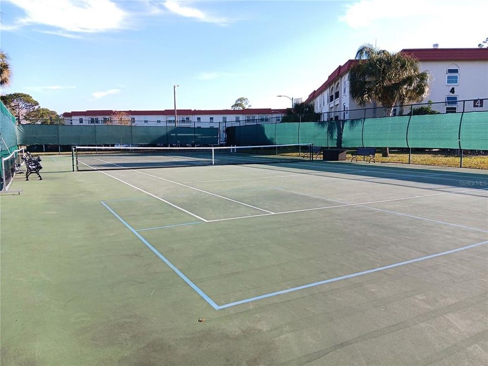 For Rent: $2,700 (2 beds, 2 baths, 1185 Square Feet)