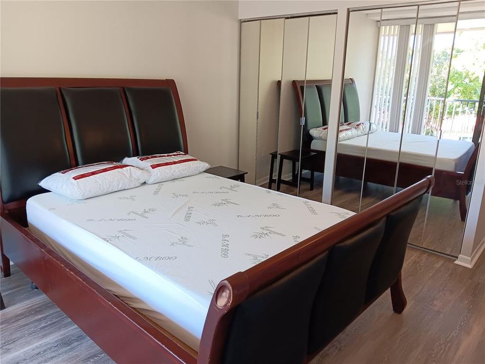 For Rent: $2,700 (2 beds, 2 baths, 1185 Square Feet)