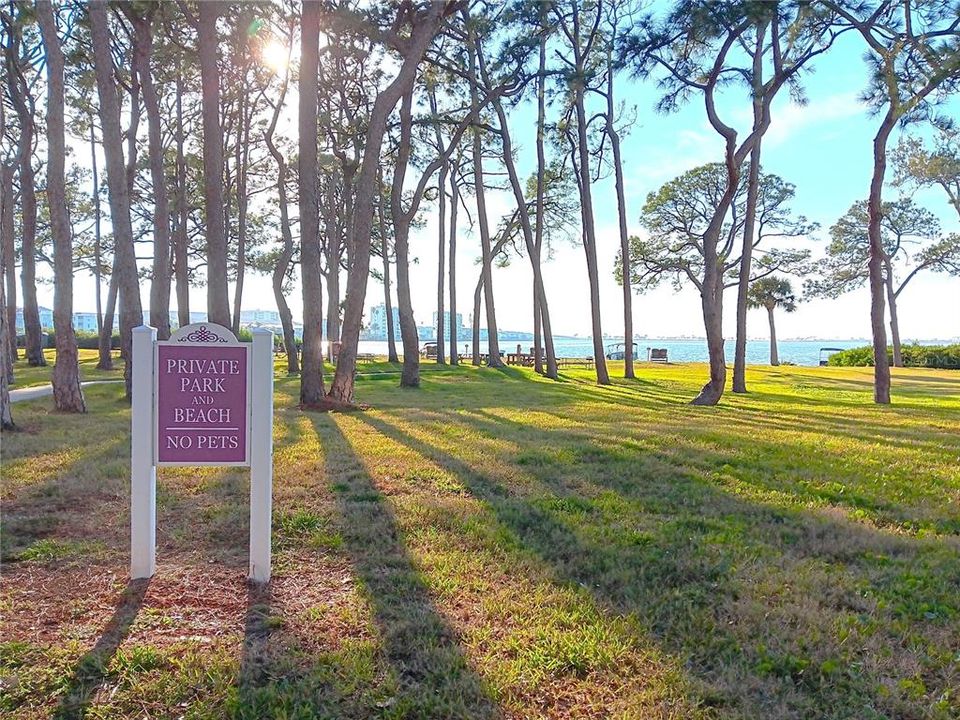 For Rent: $2,700 (2 beds, 2 baths, 1185 Square Feet)