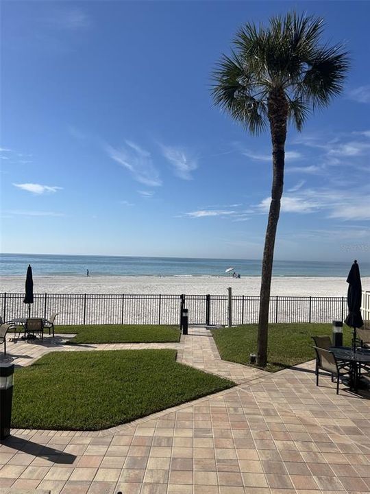 For Rent: $7,000 (2 beds, 2 baths, 1050 Square Feet)