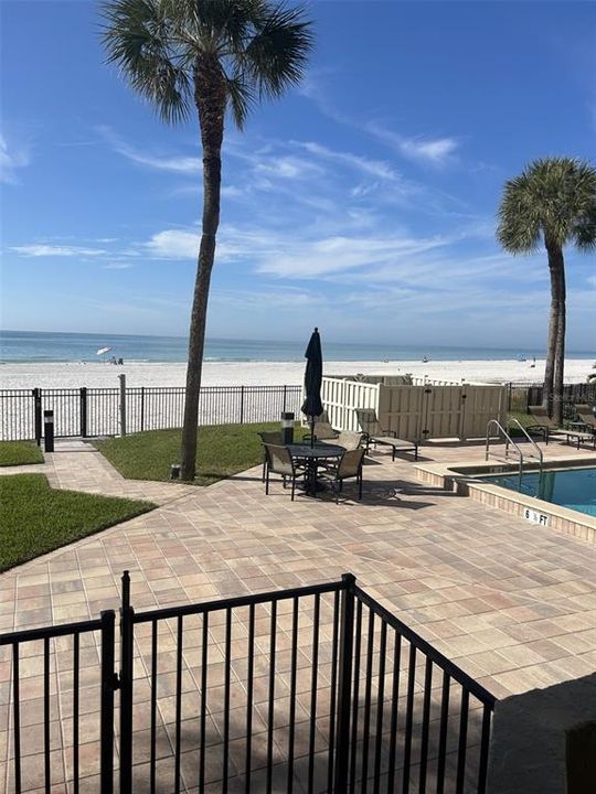 For Rent: $7,000 (2 beds, 2 baths, 1050 Square Feet)