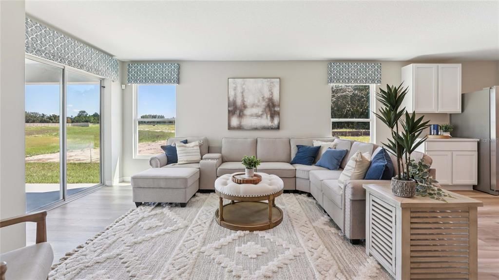 For Sale: $319,070 (5 beds, 3 baths, 2077 Square Feet)