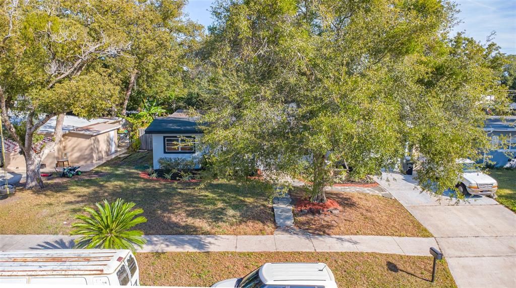 For Sale: $389,900 (4 beds, 2 baths, 1834 Square Feet)