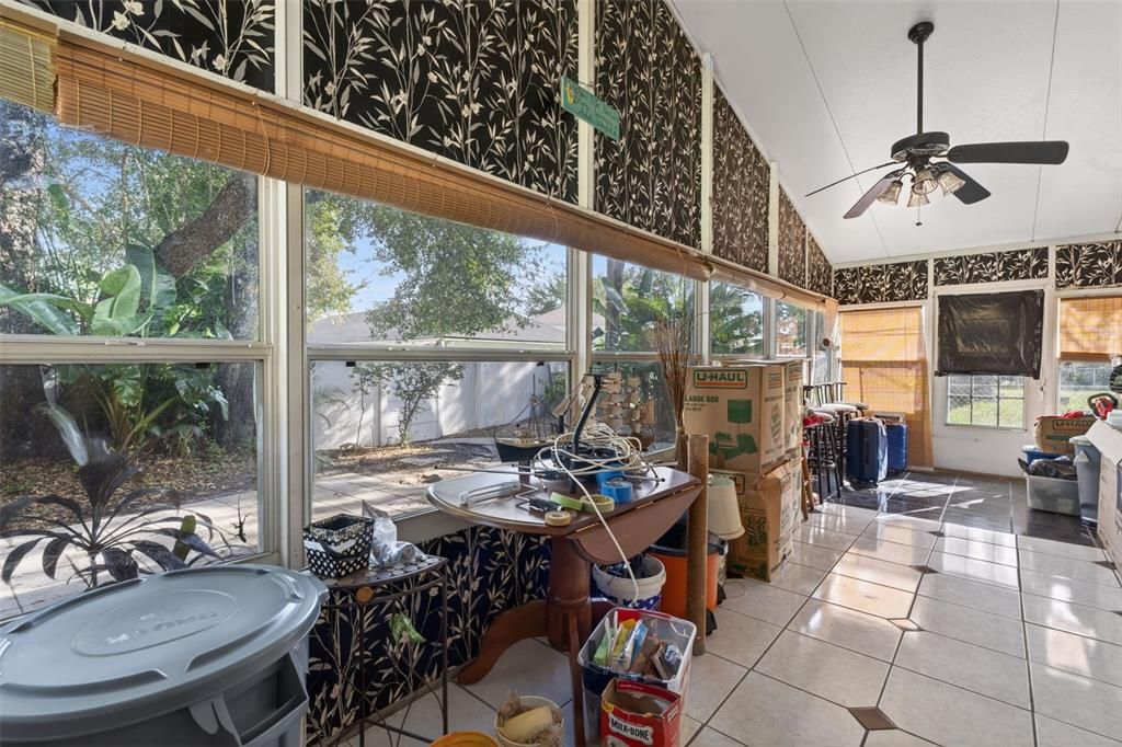 For Sale: $389,900 (4 beds, 2 baths, 1834 Square Feet)