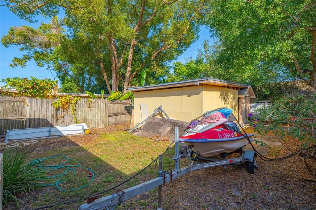 For Sale: $389,900 (4 beds, 2 baths, 1834 Square Feet)